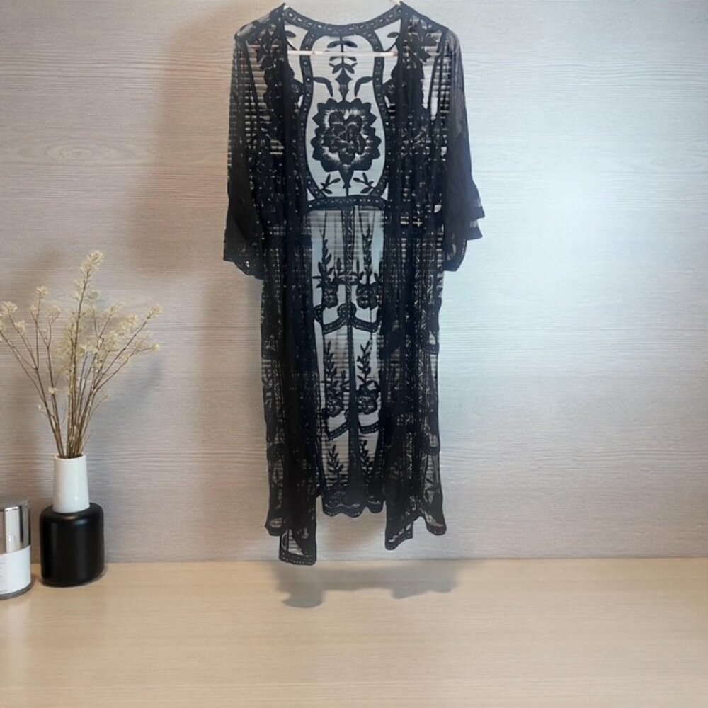 Sheer Black Lace Kimono Duster – Floral & Geometric Detail